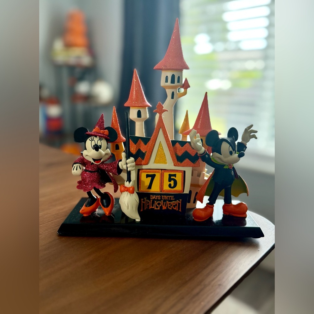 2018 Disney Parks Halloween Countdown